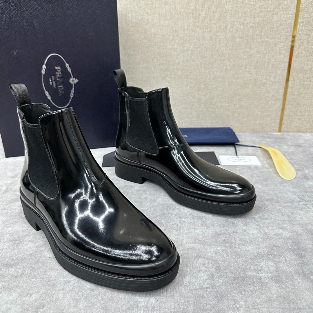 Black Shoes