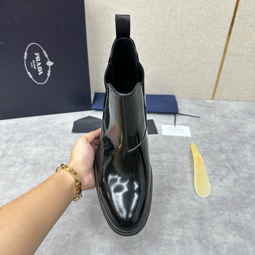 Black Shoes