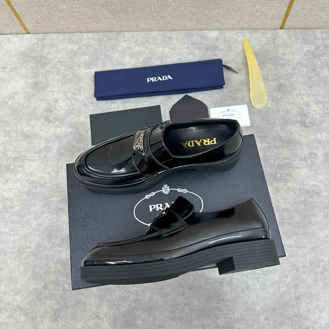 Black Shoes