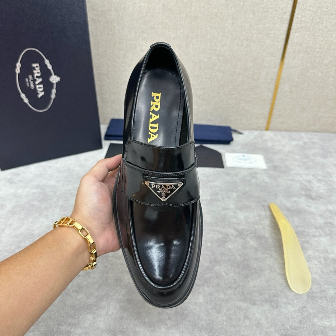 Black Shoes