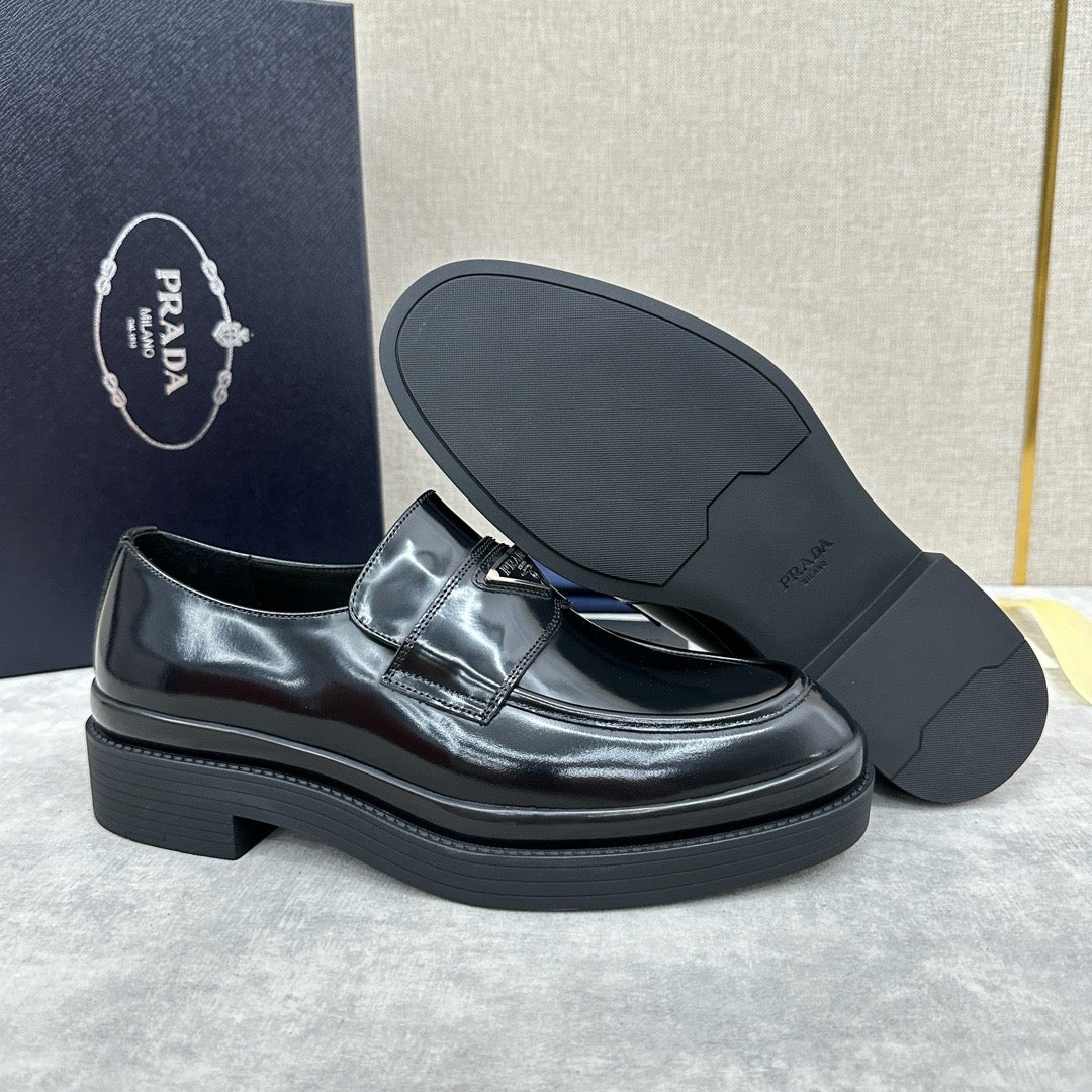Black Shoes