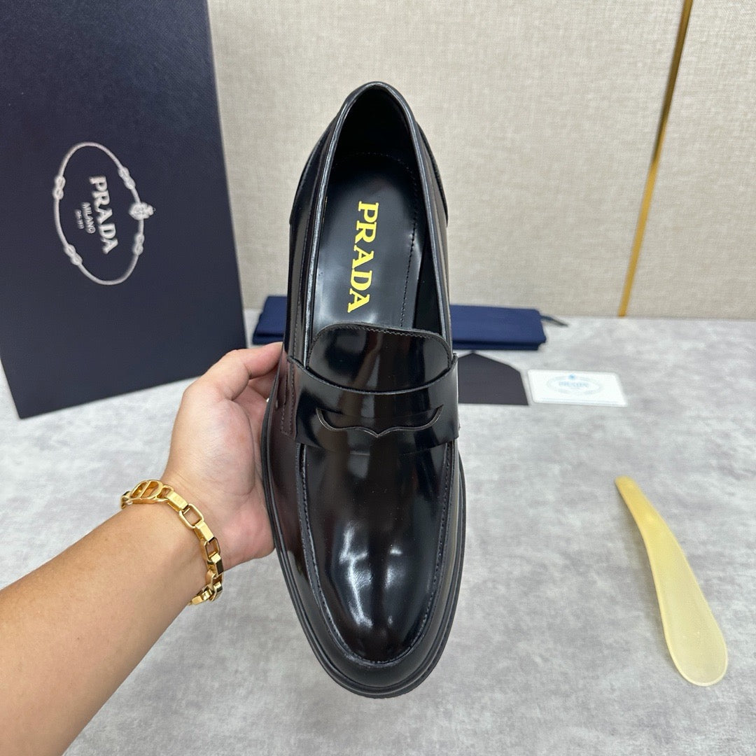 Black Shoes