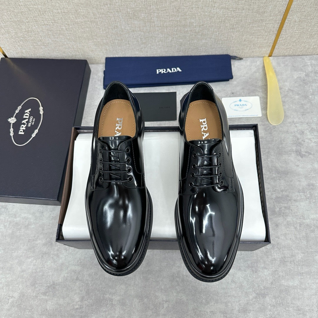 Black Shoes