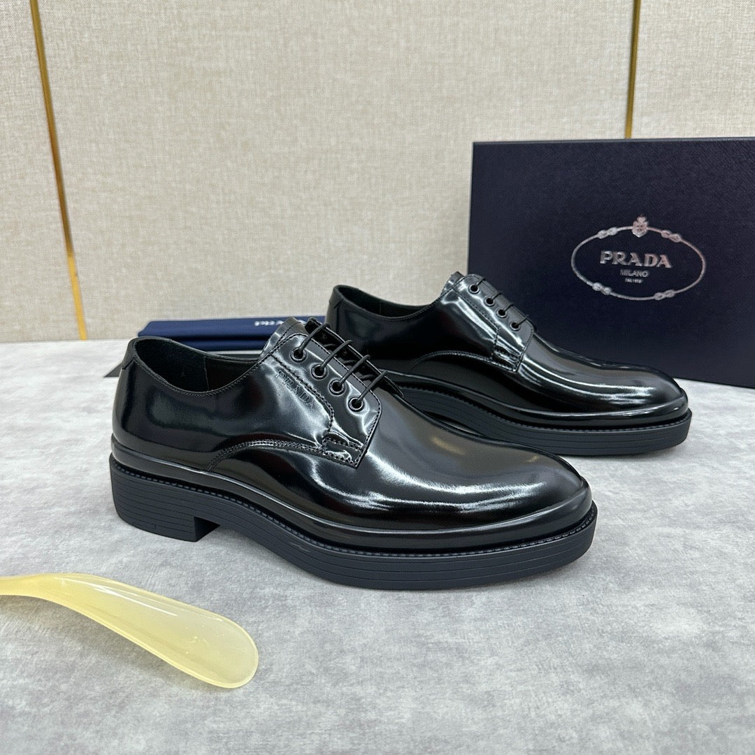Black Shoes