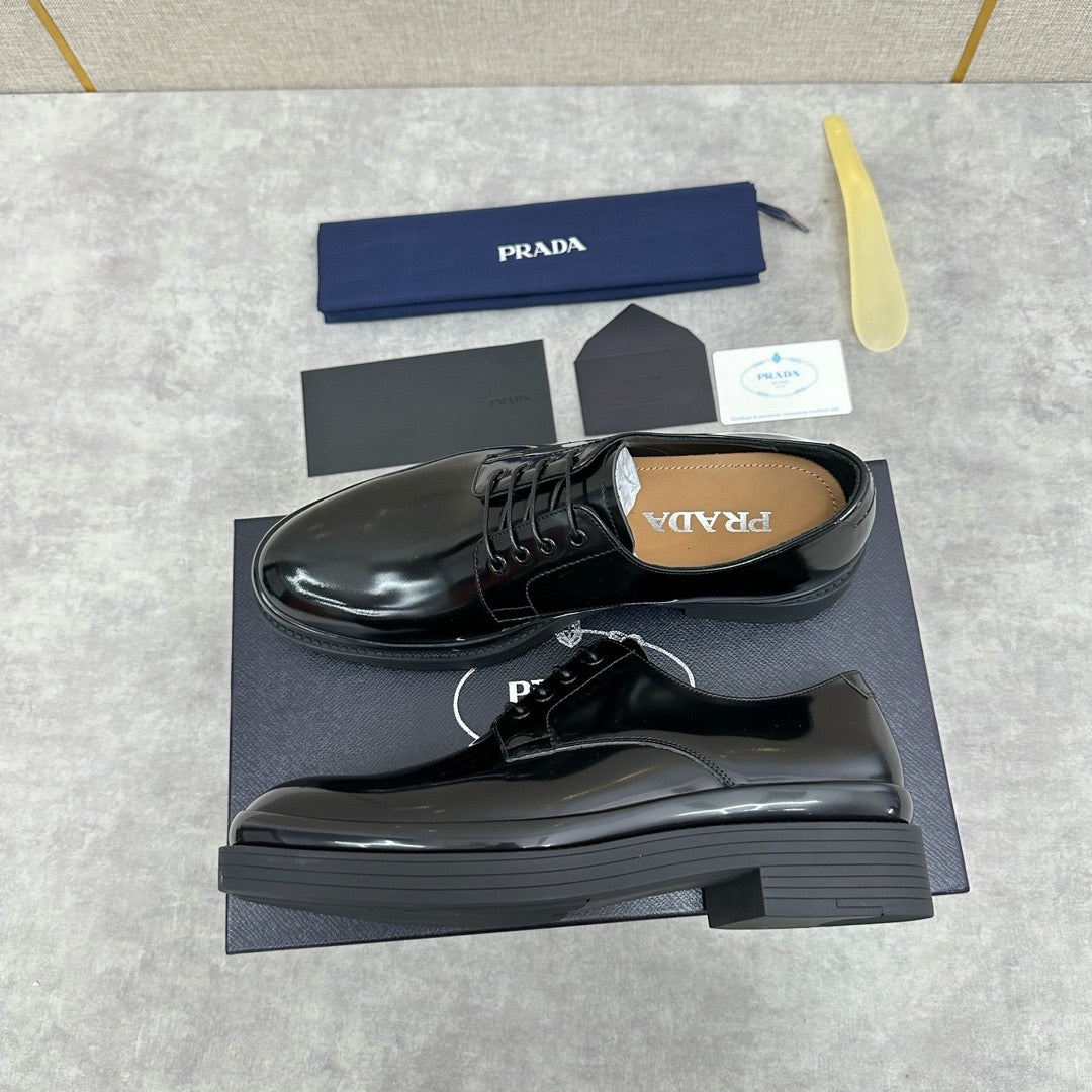 Black Shoes