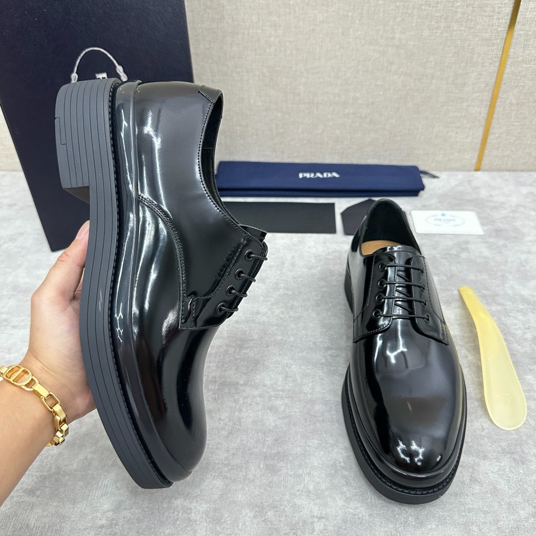 Black Shoes