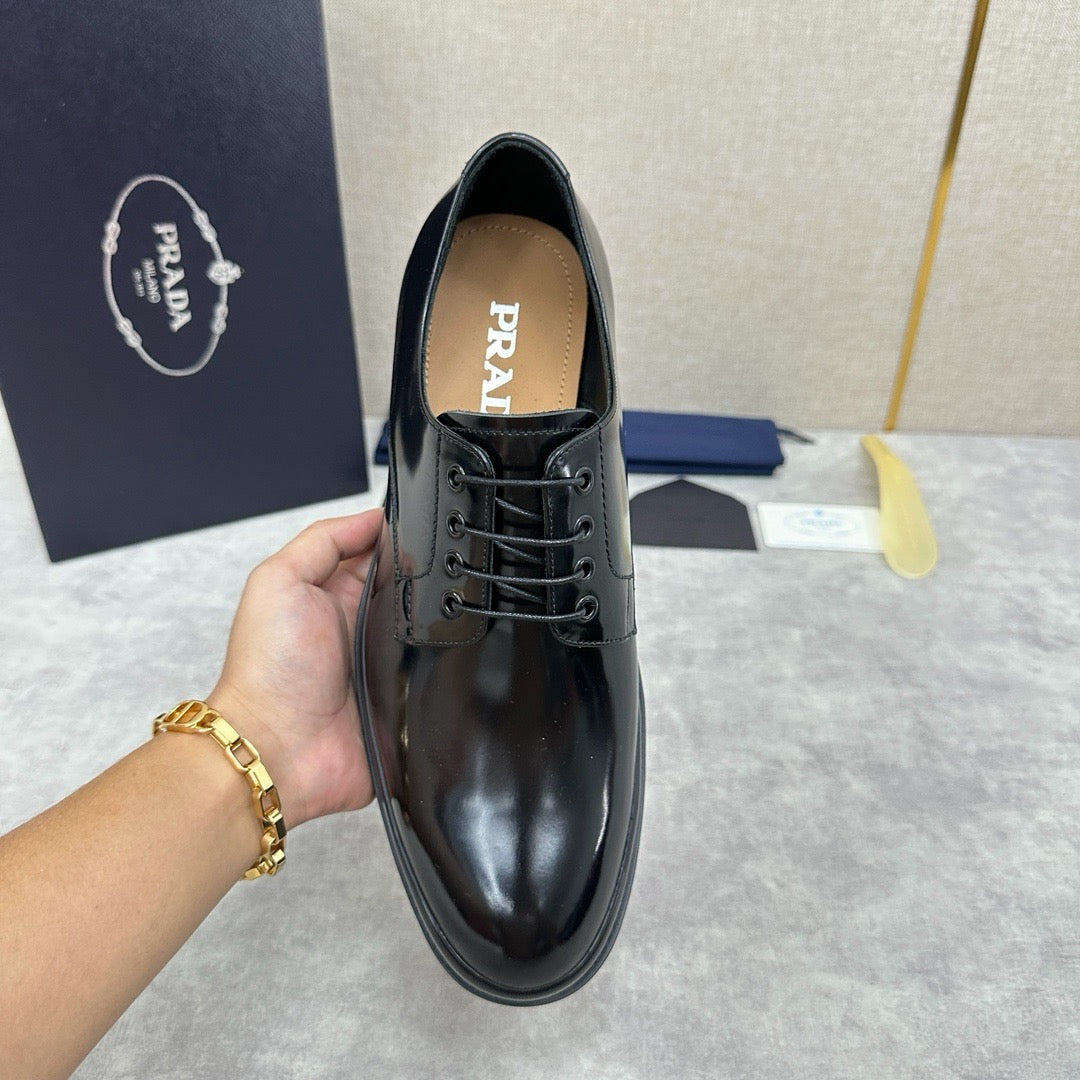 Black Shoes