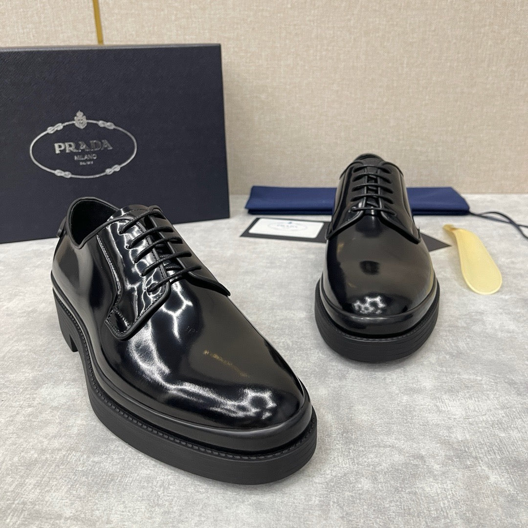 Black Shoes