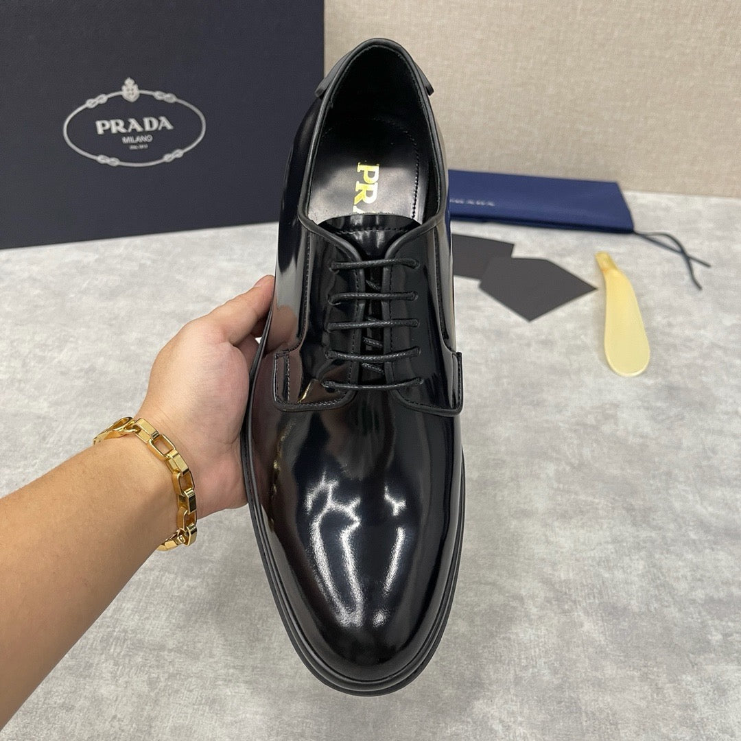 Black Shoes