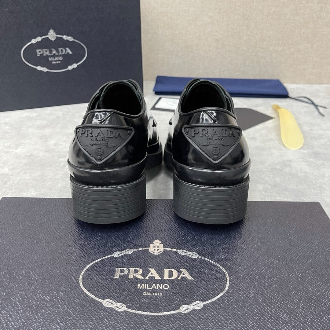Black Shoes