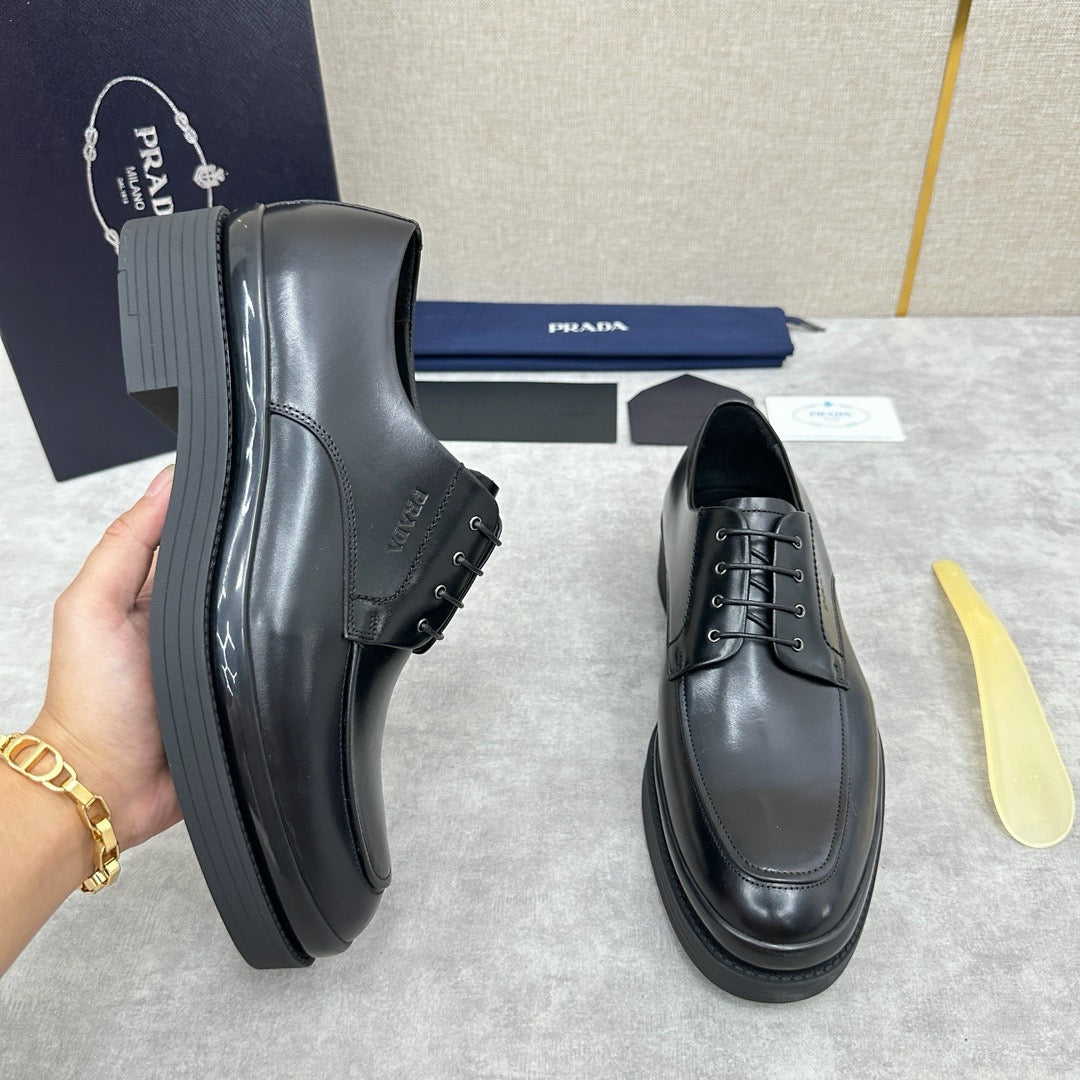 Black Shoes
