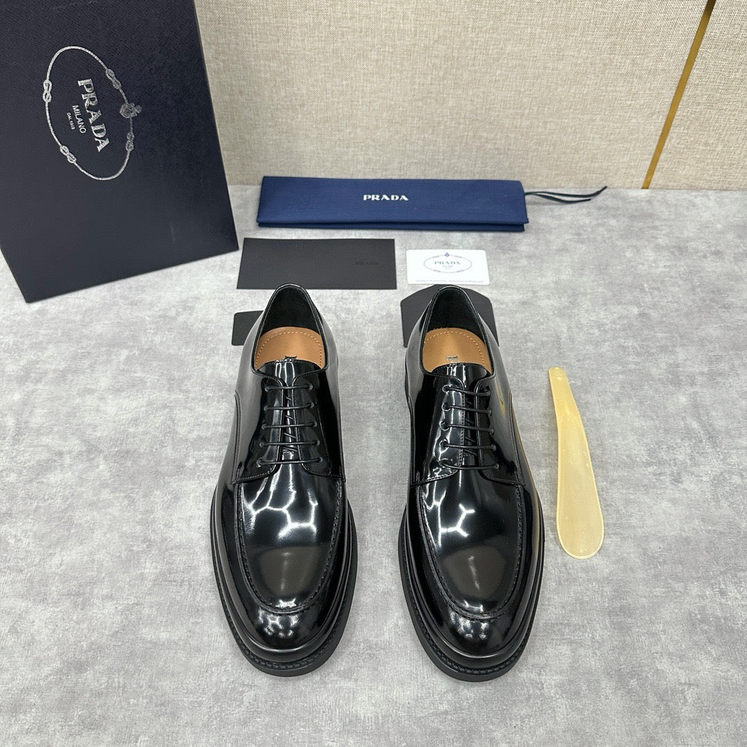 Black Shoes