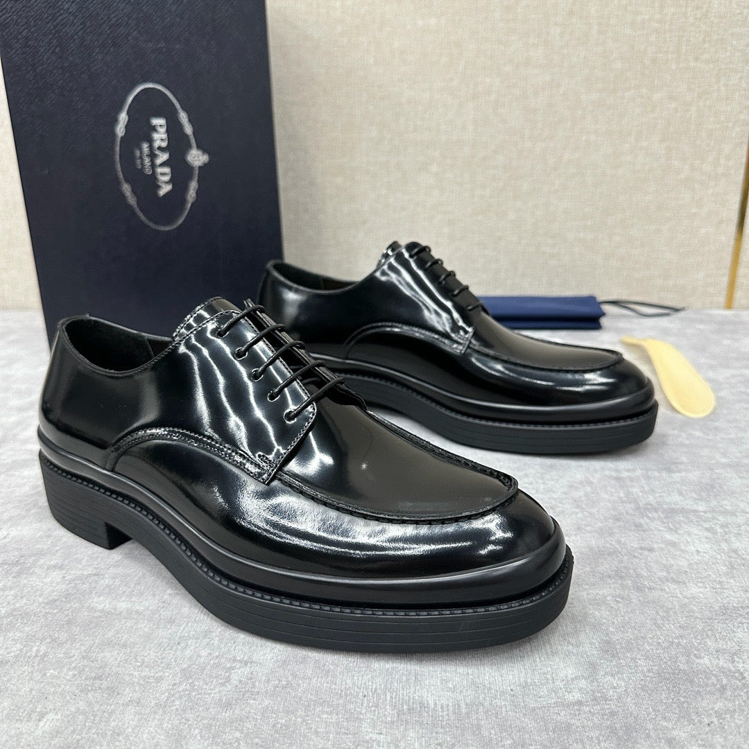 Black Shoes