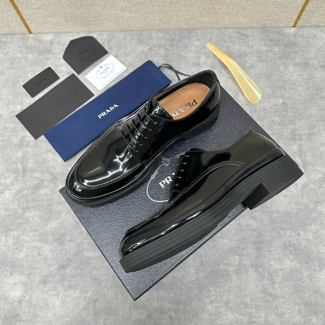 Black Shoes