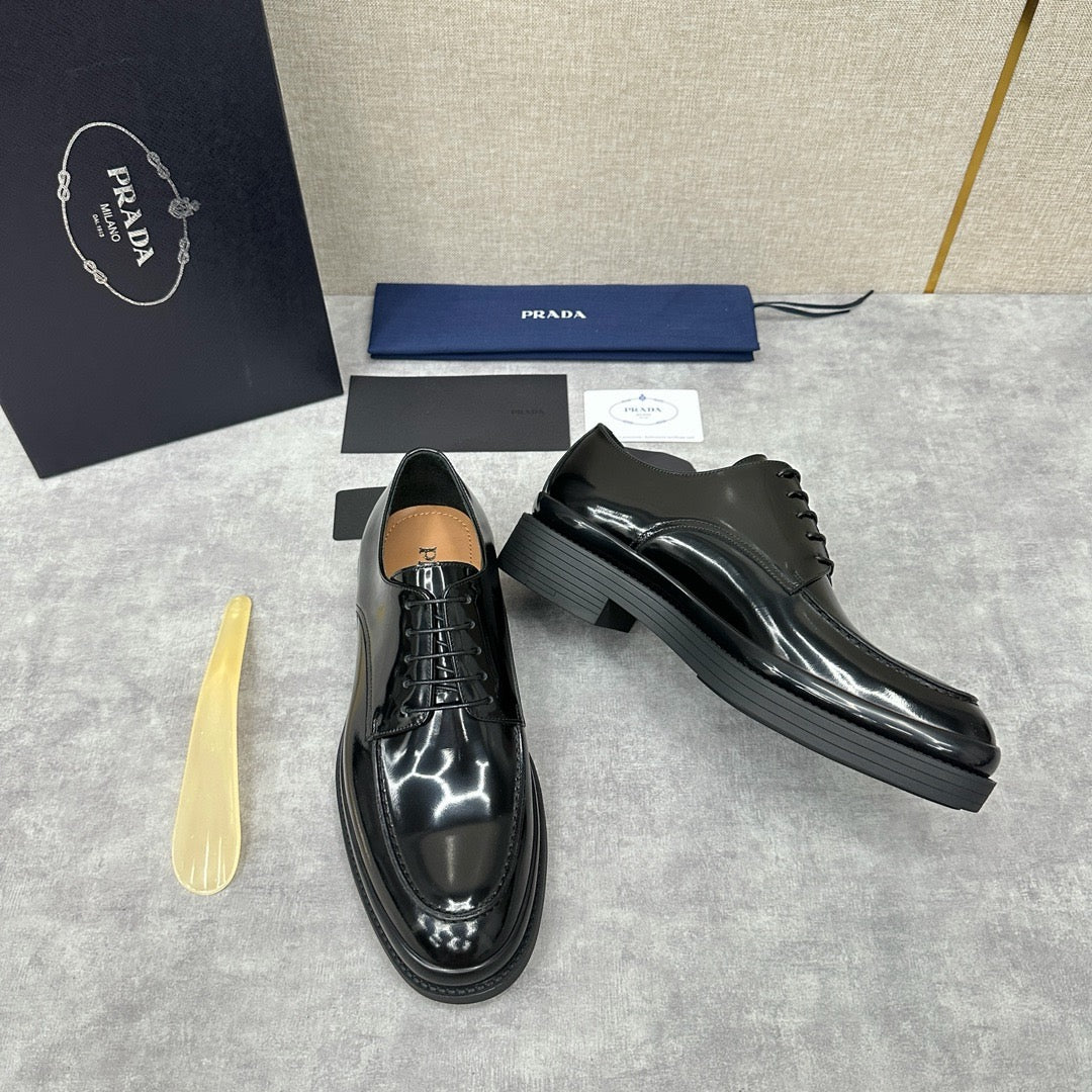 Black Shoes