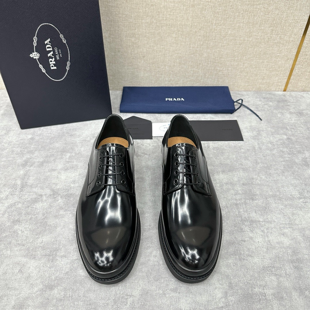 Black Shoes