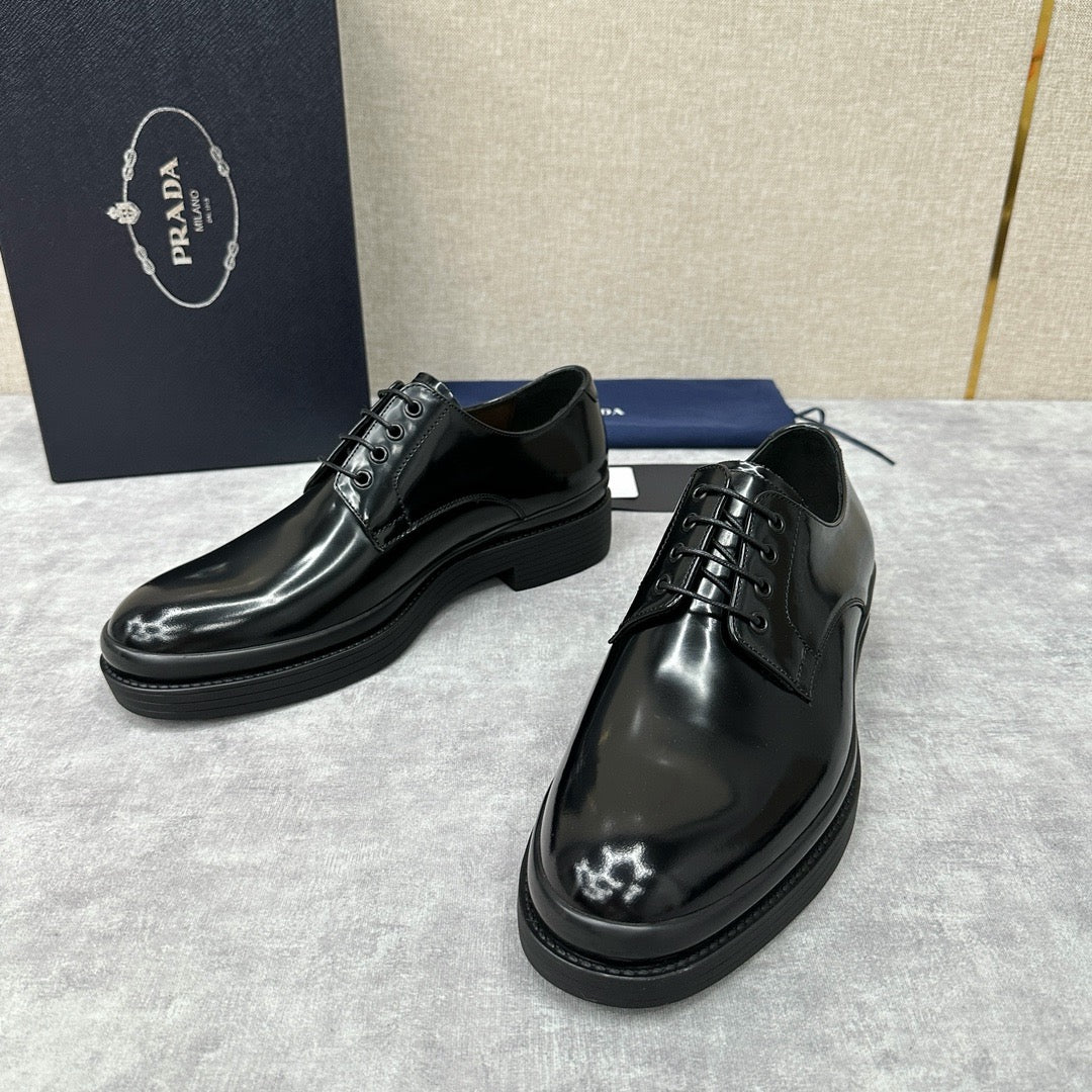 Black Shoes