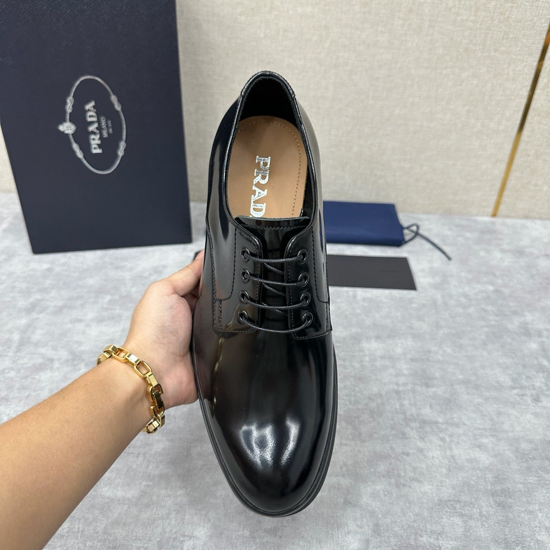 Black Shoes