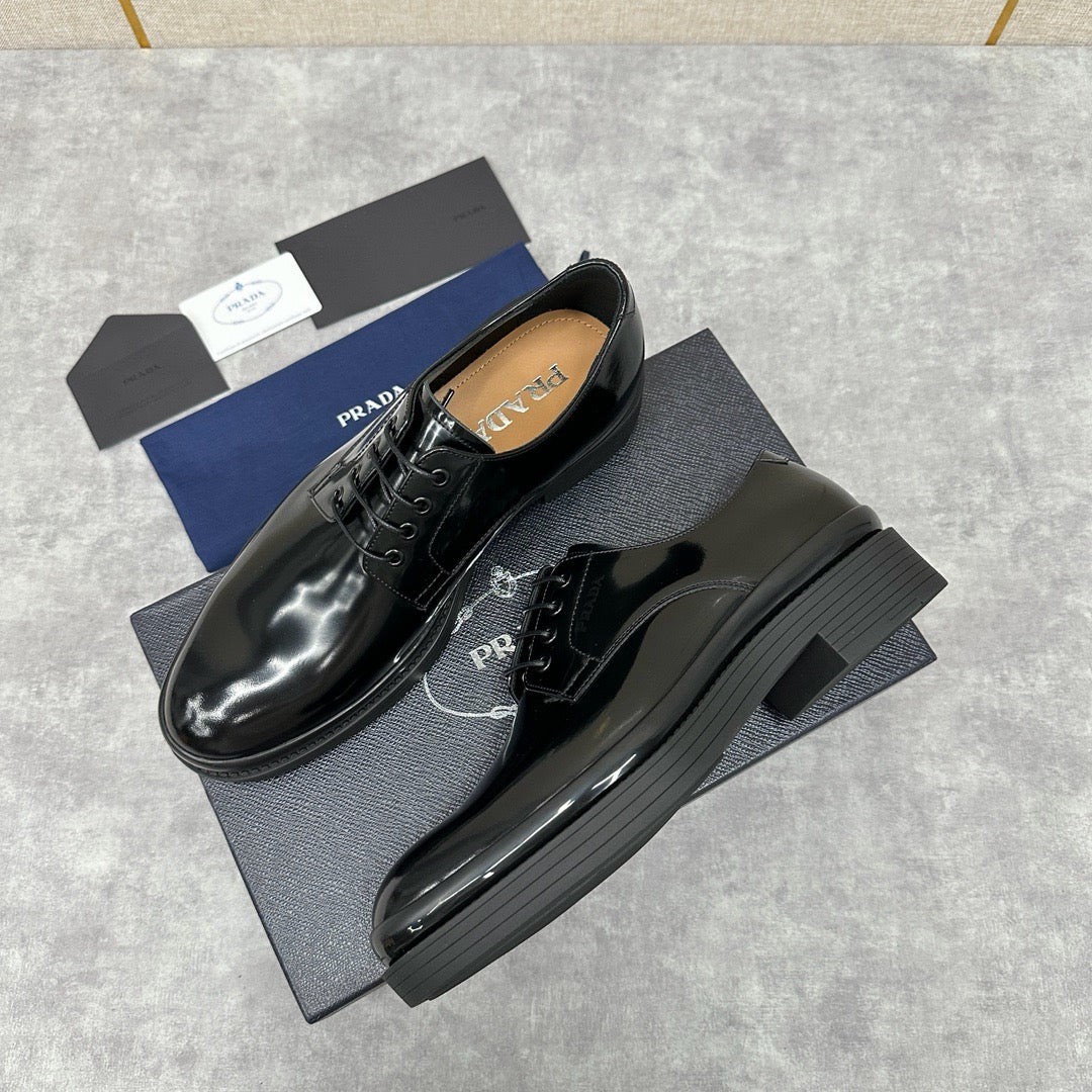 Black Shoes