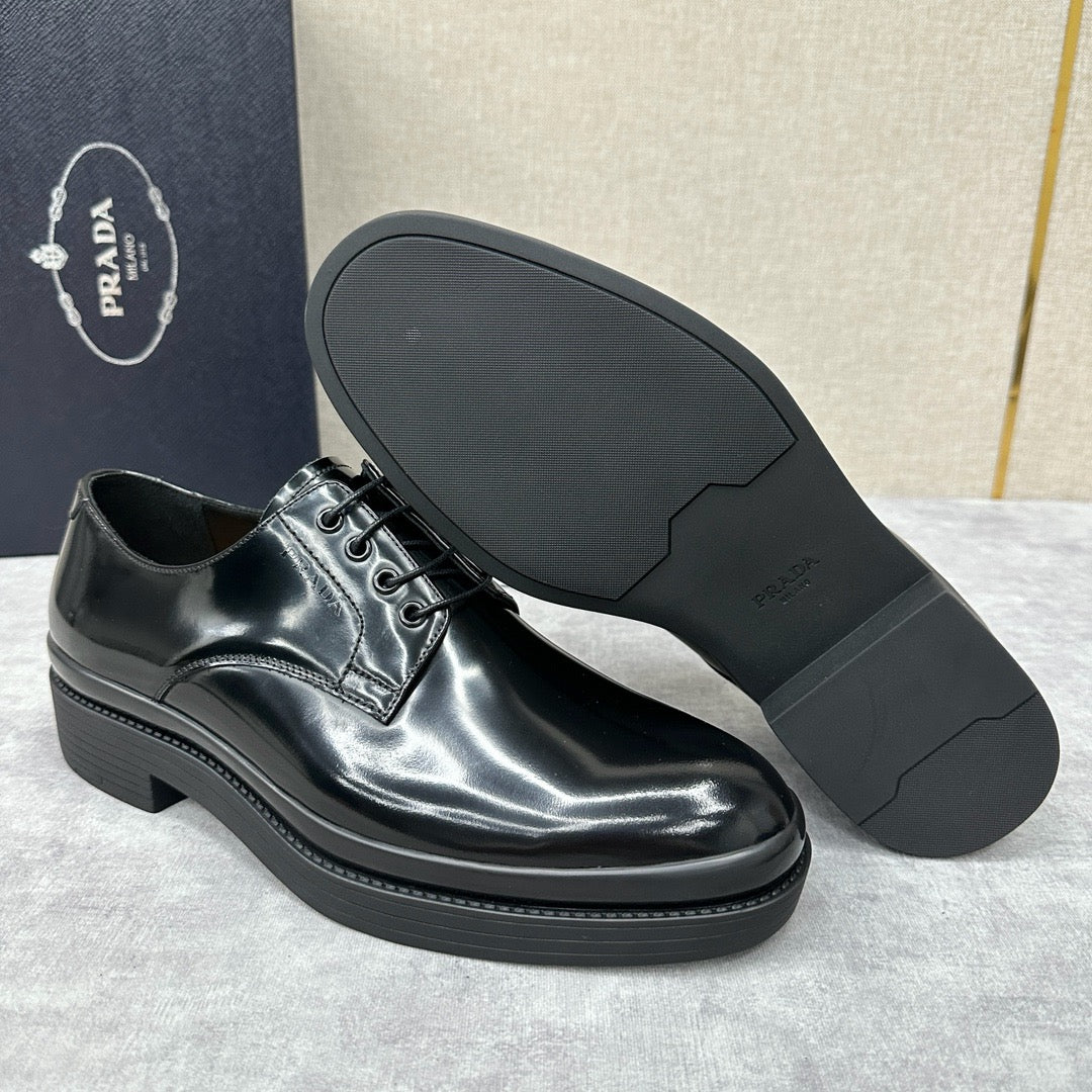 Black Shoes