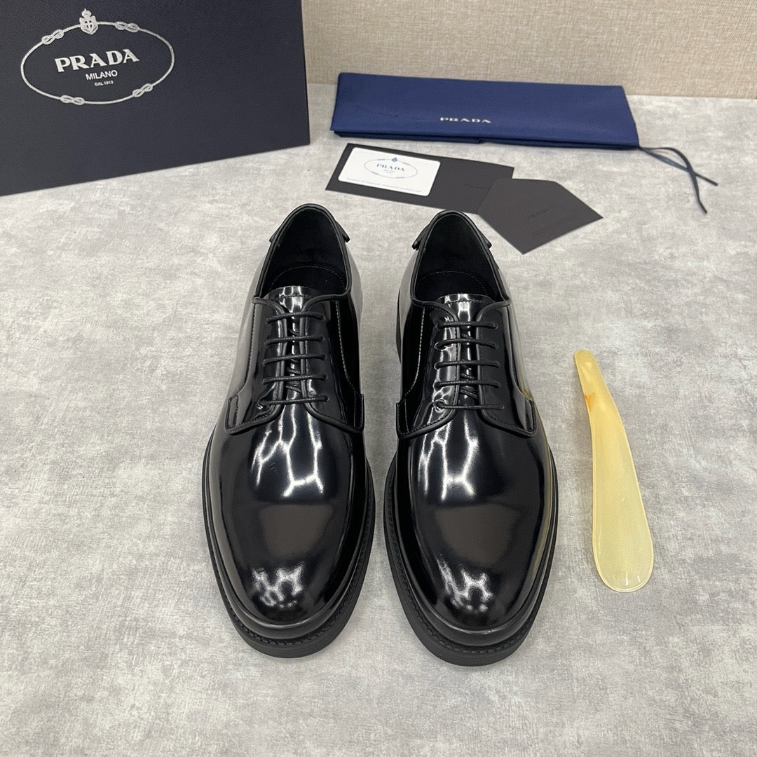 Black Shoes
