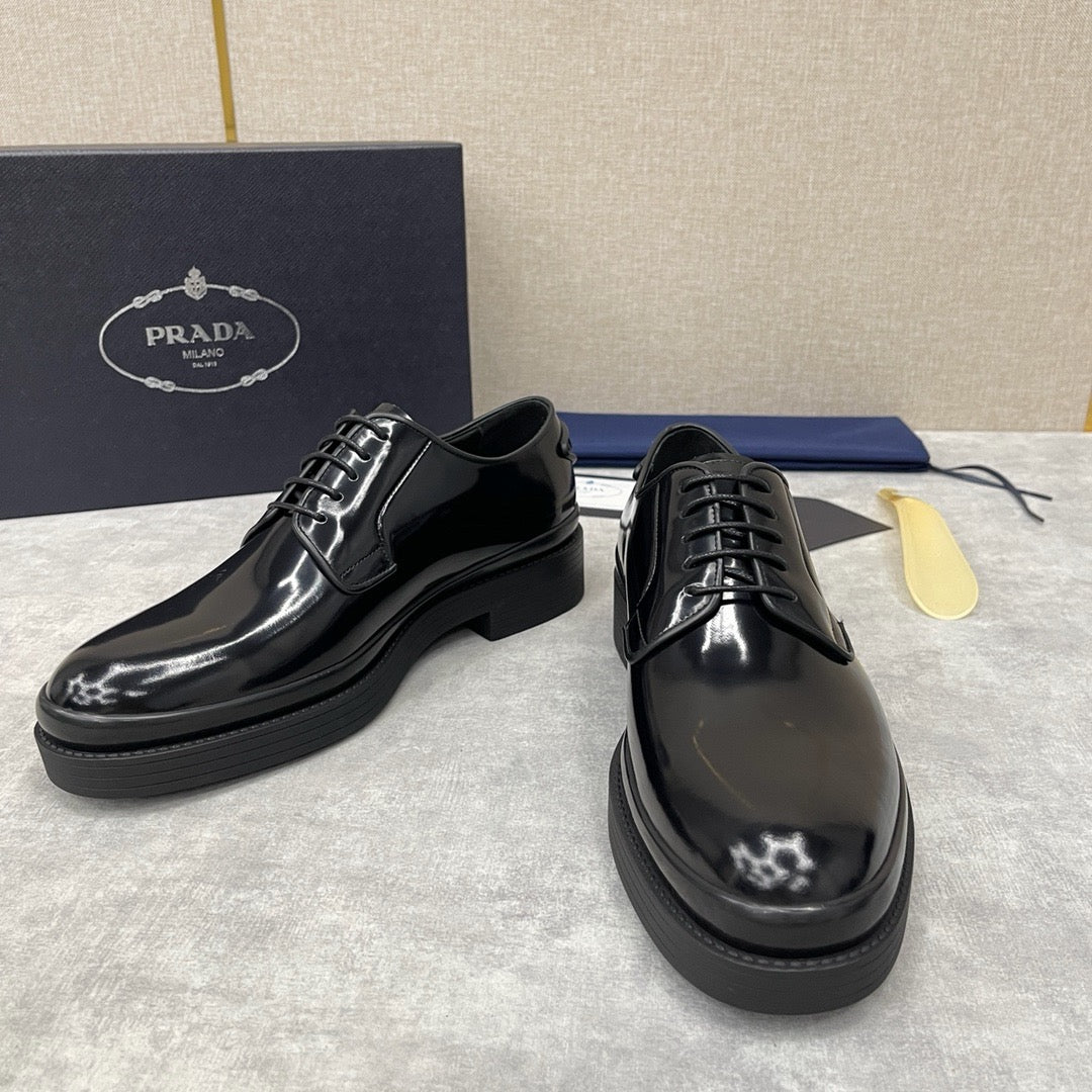 Black Shoes