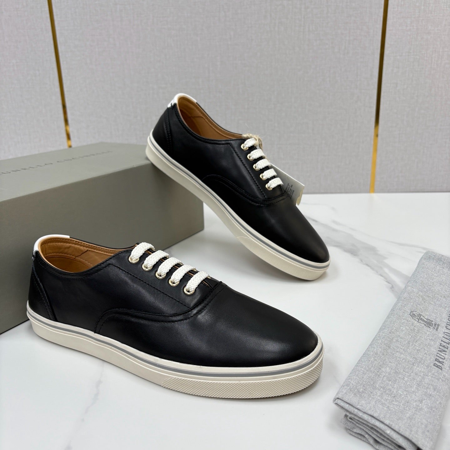 Black Shoes