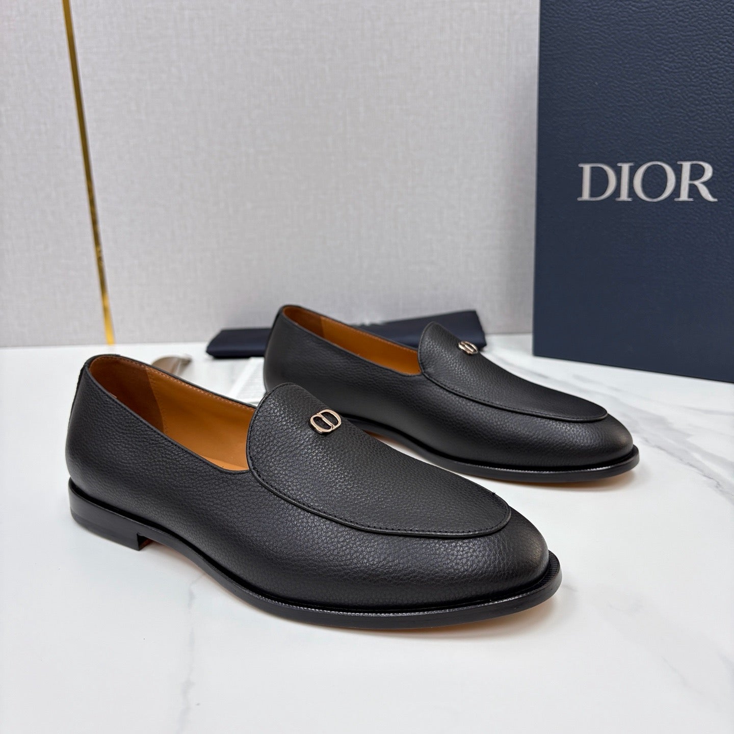 Black Shoes