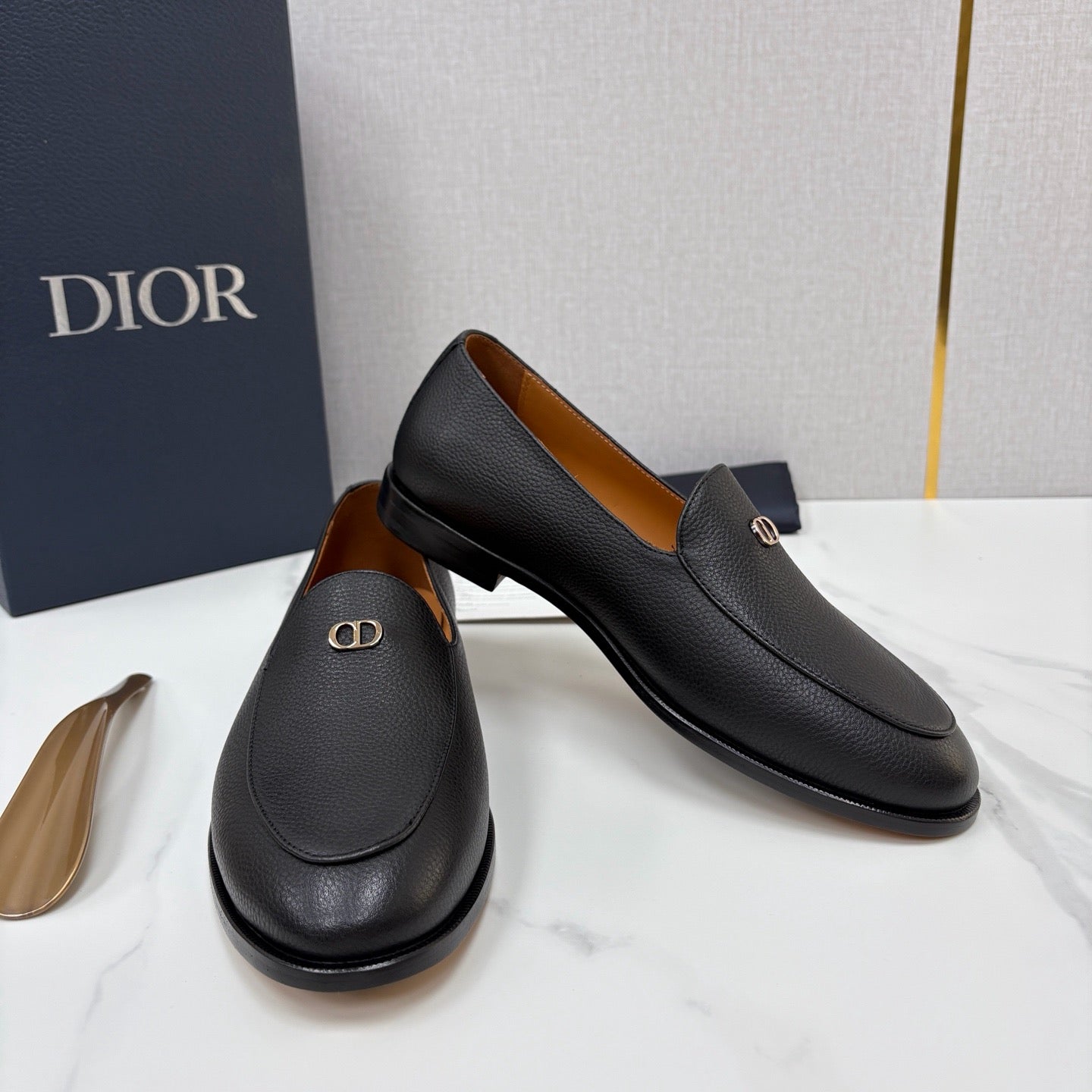 Black Shoes