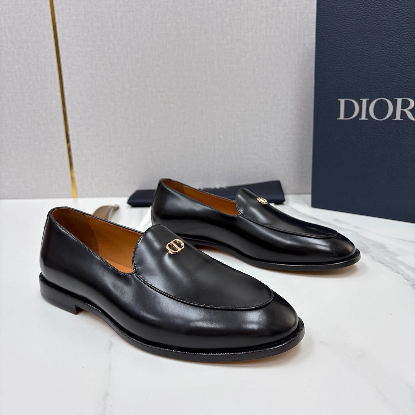 Black Shoes