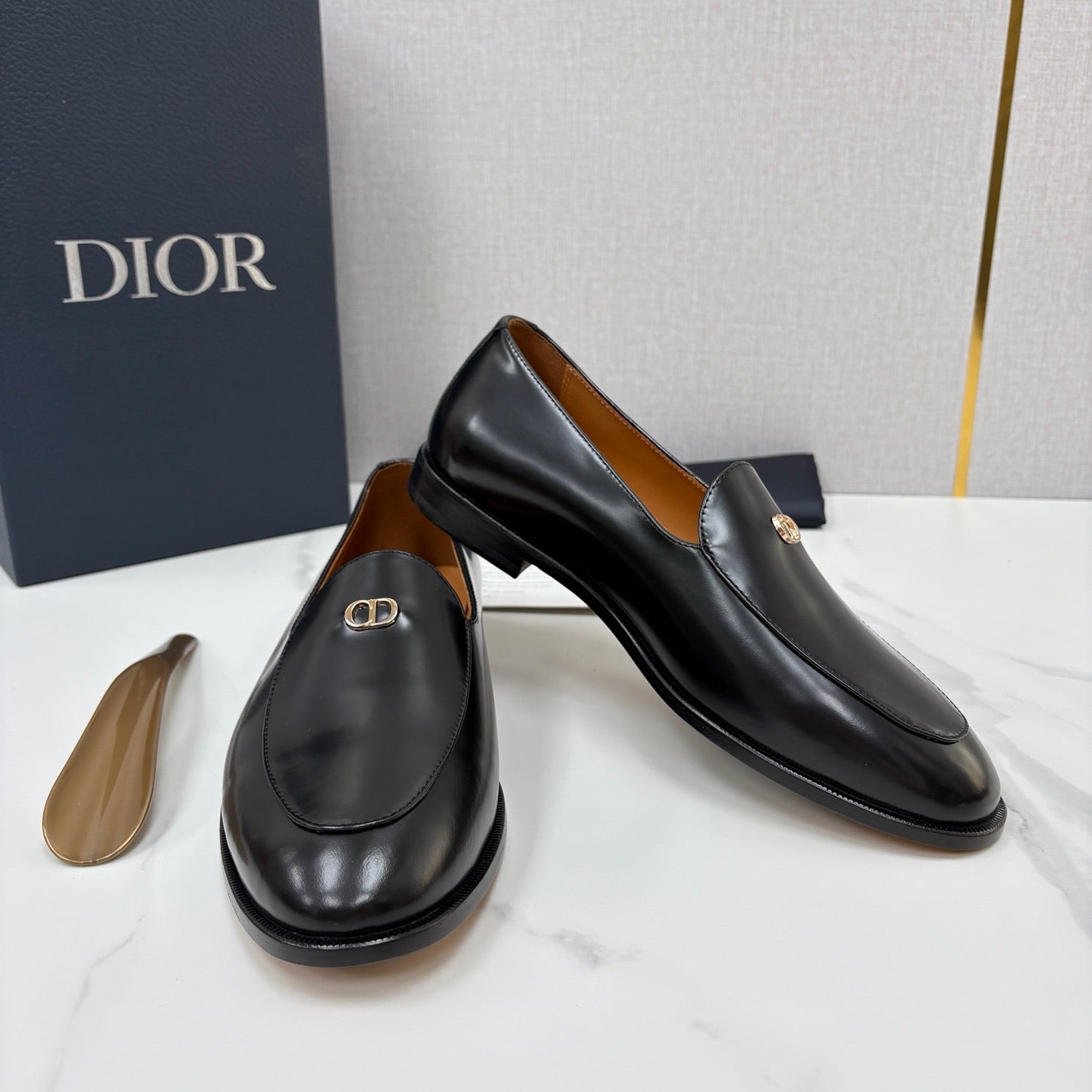 Black Shoes
