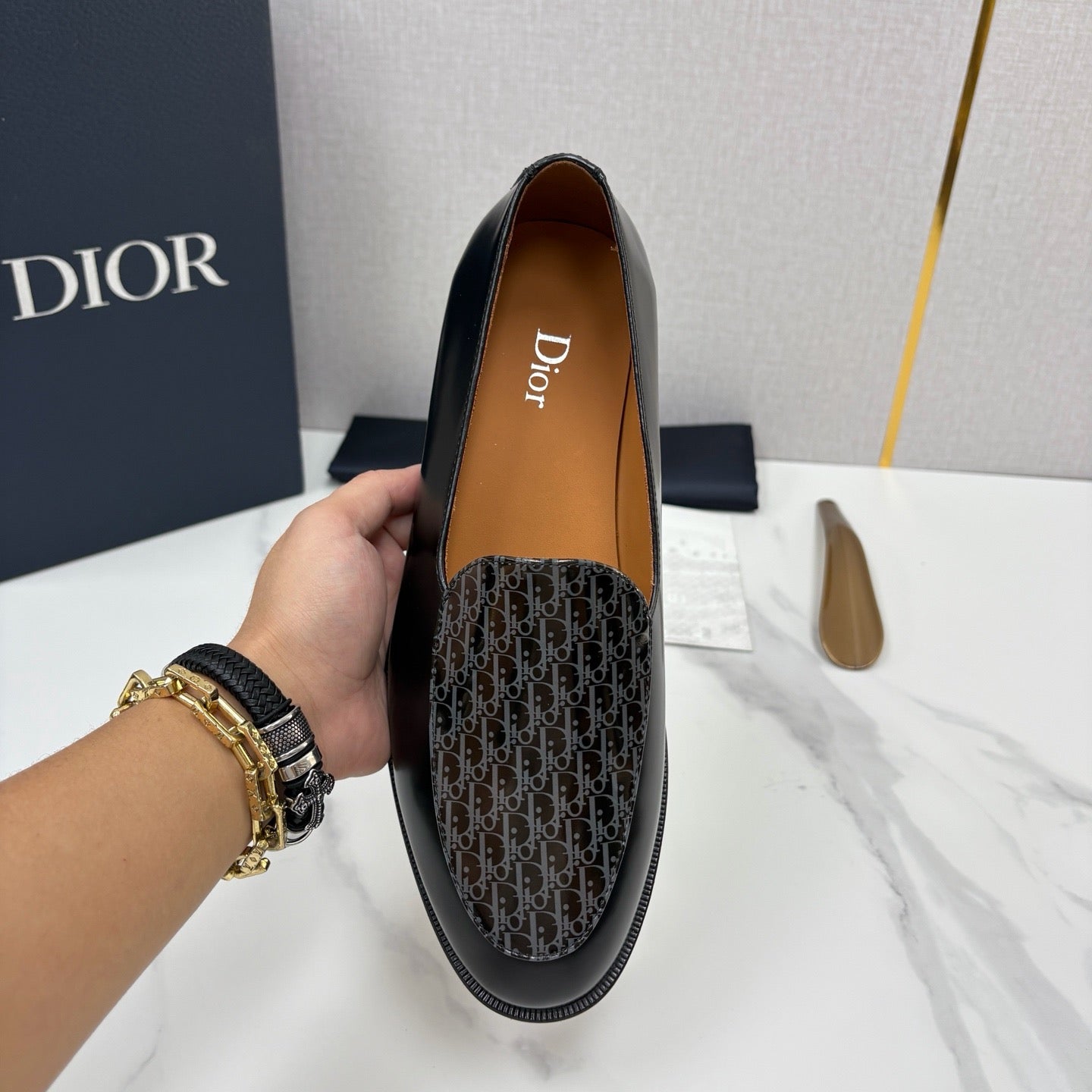 Black Shoes