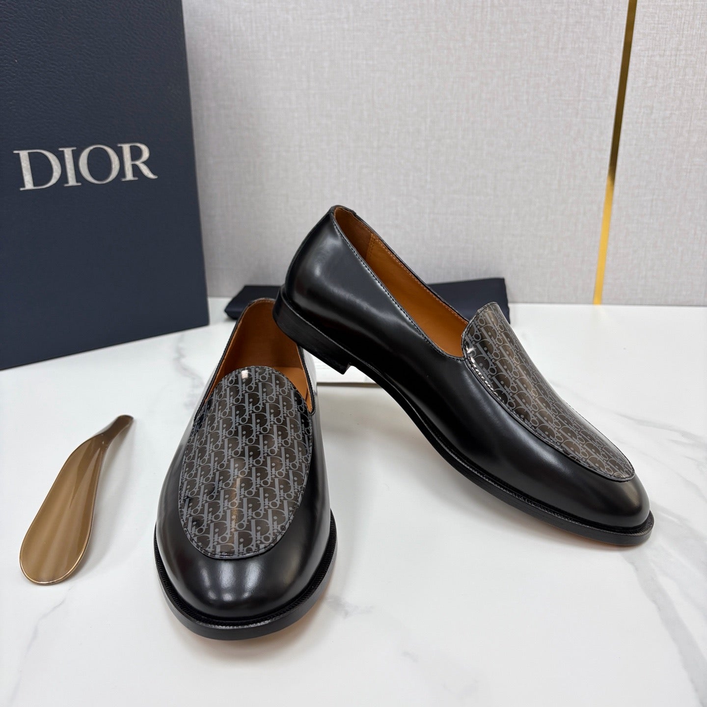 Black Shoes
