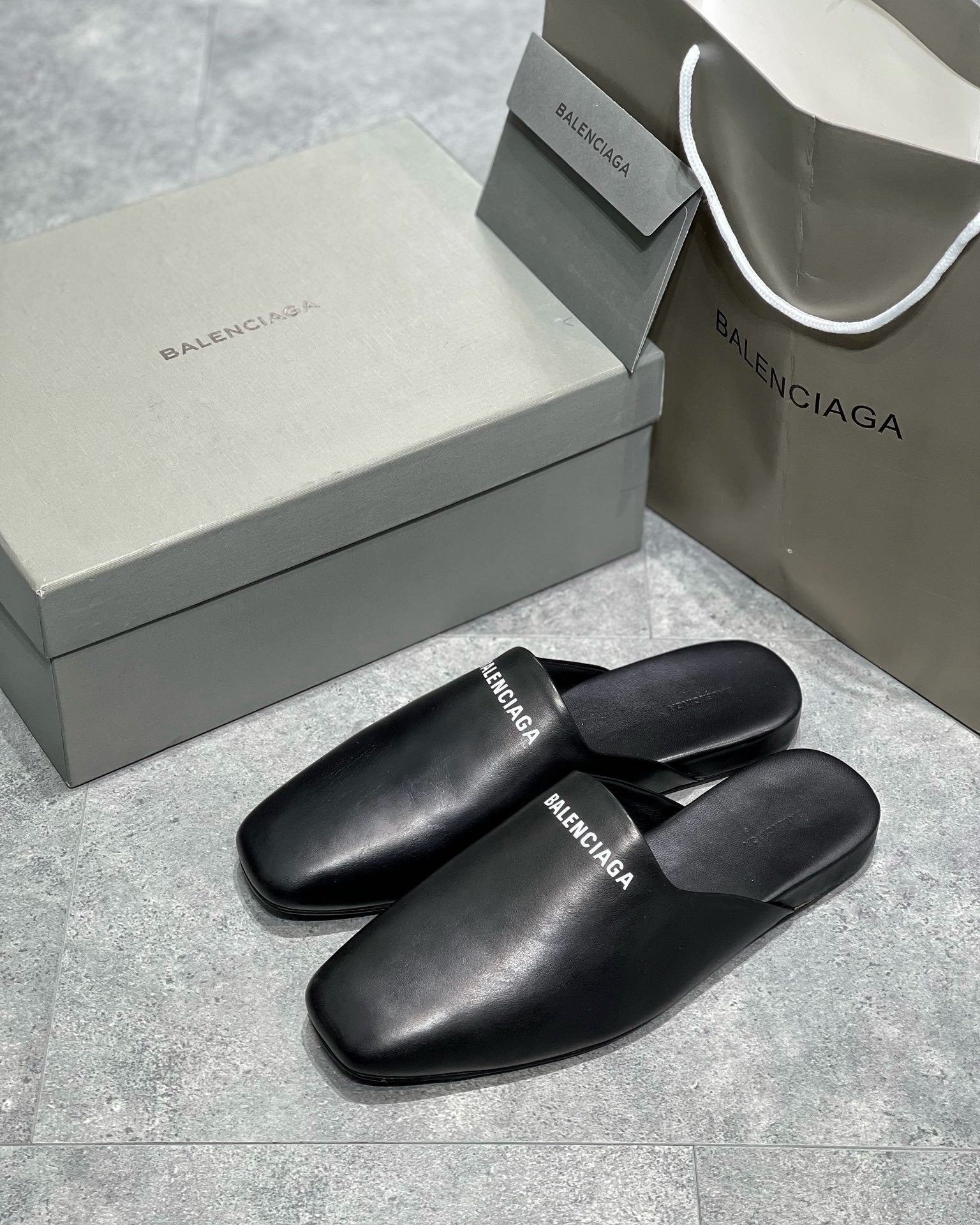 Black Shoes