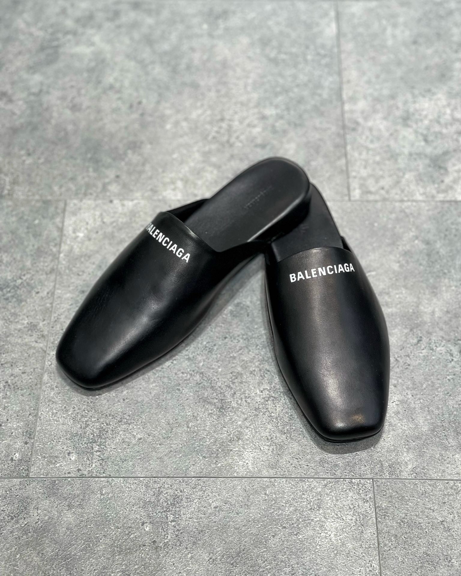 Black Shoes