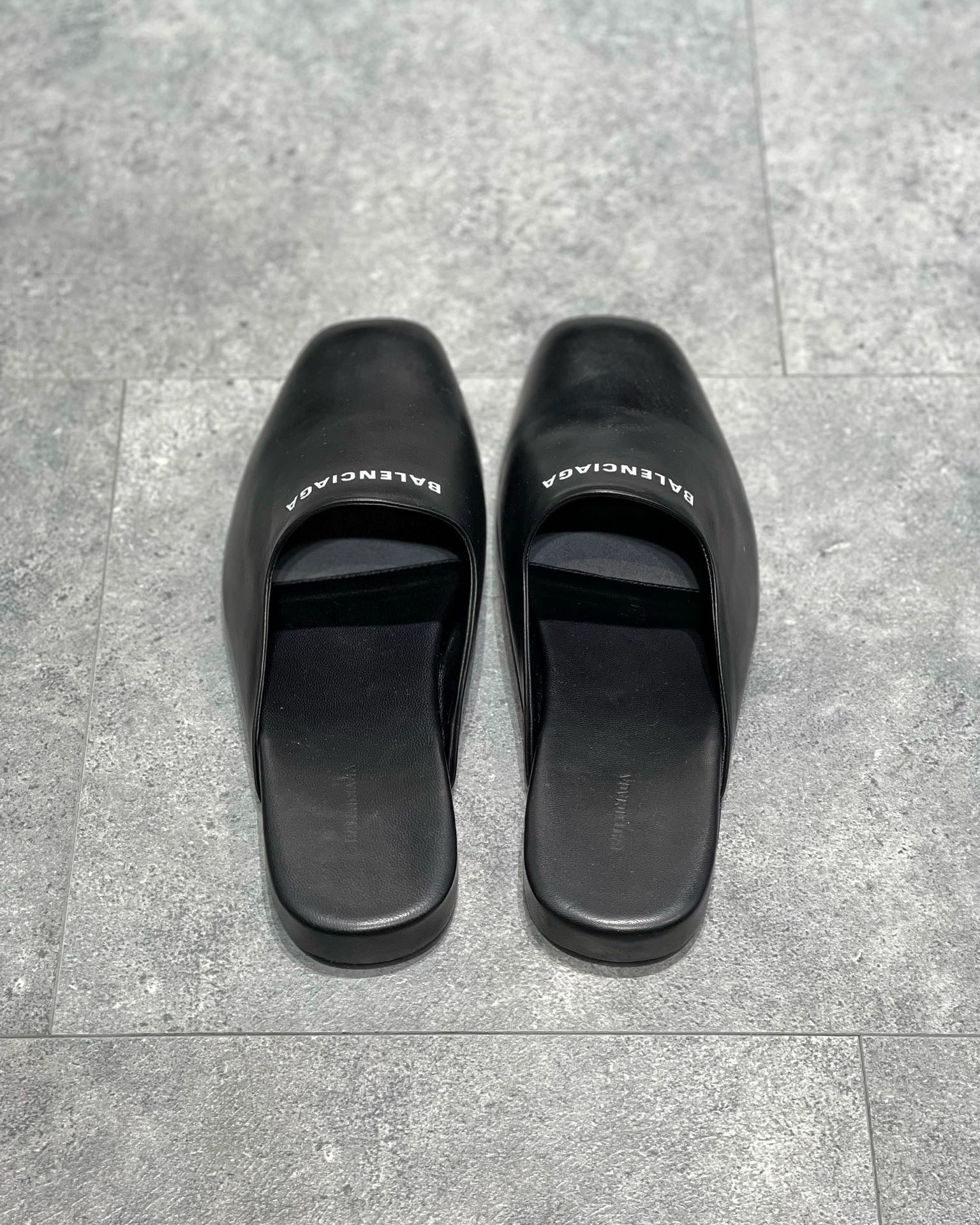 Black Shoes