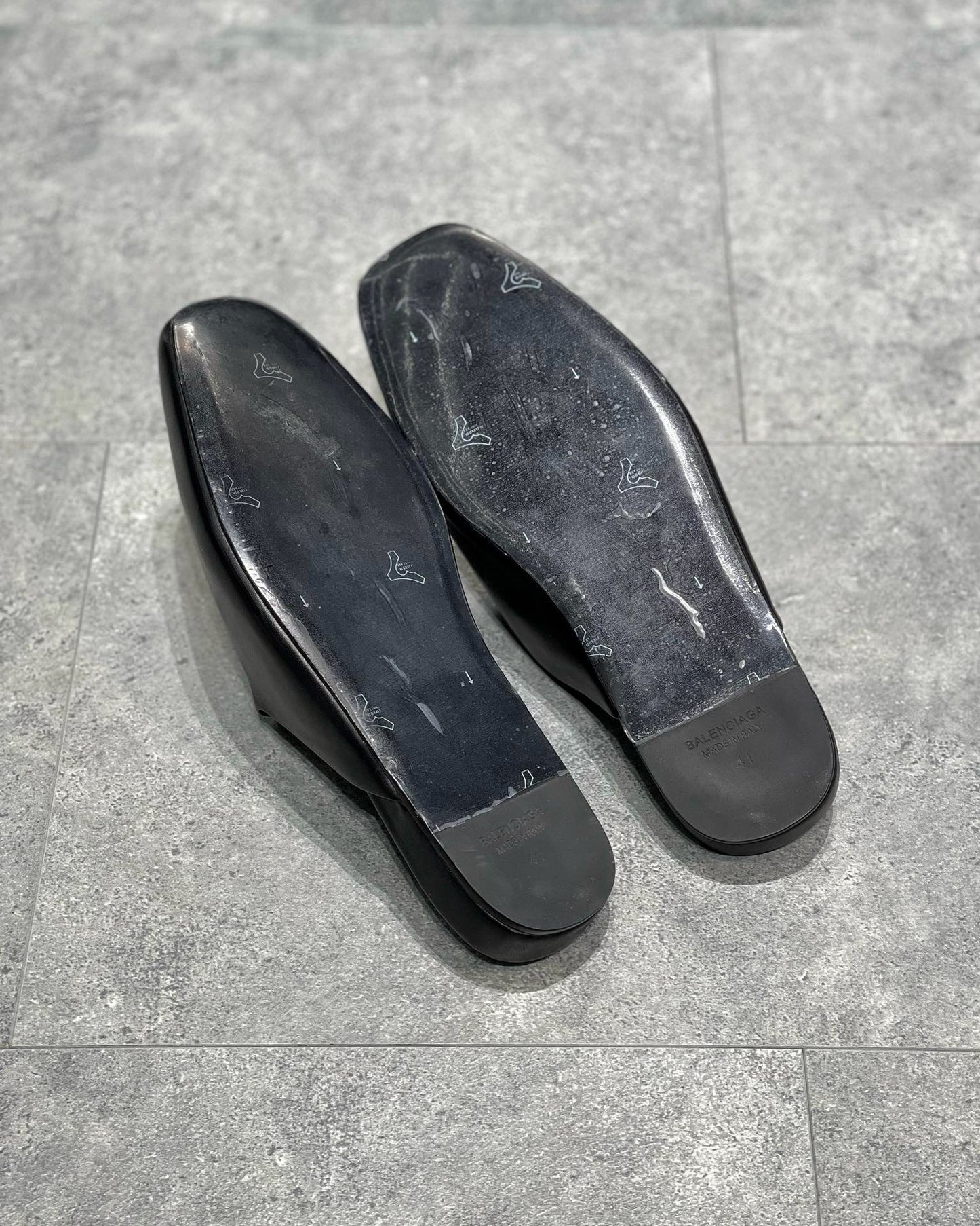 Black Shoes