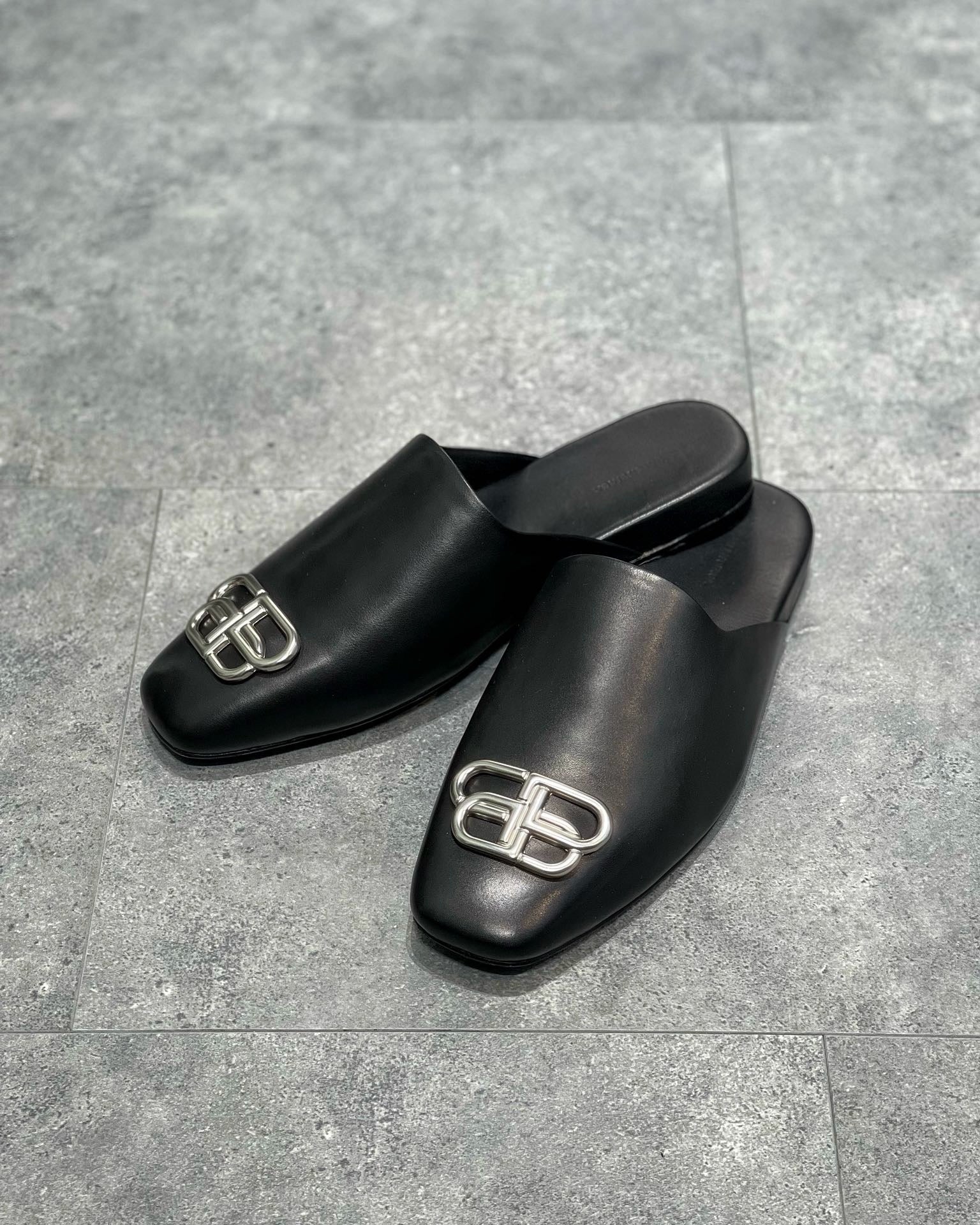 Black Shoes