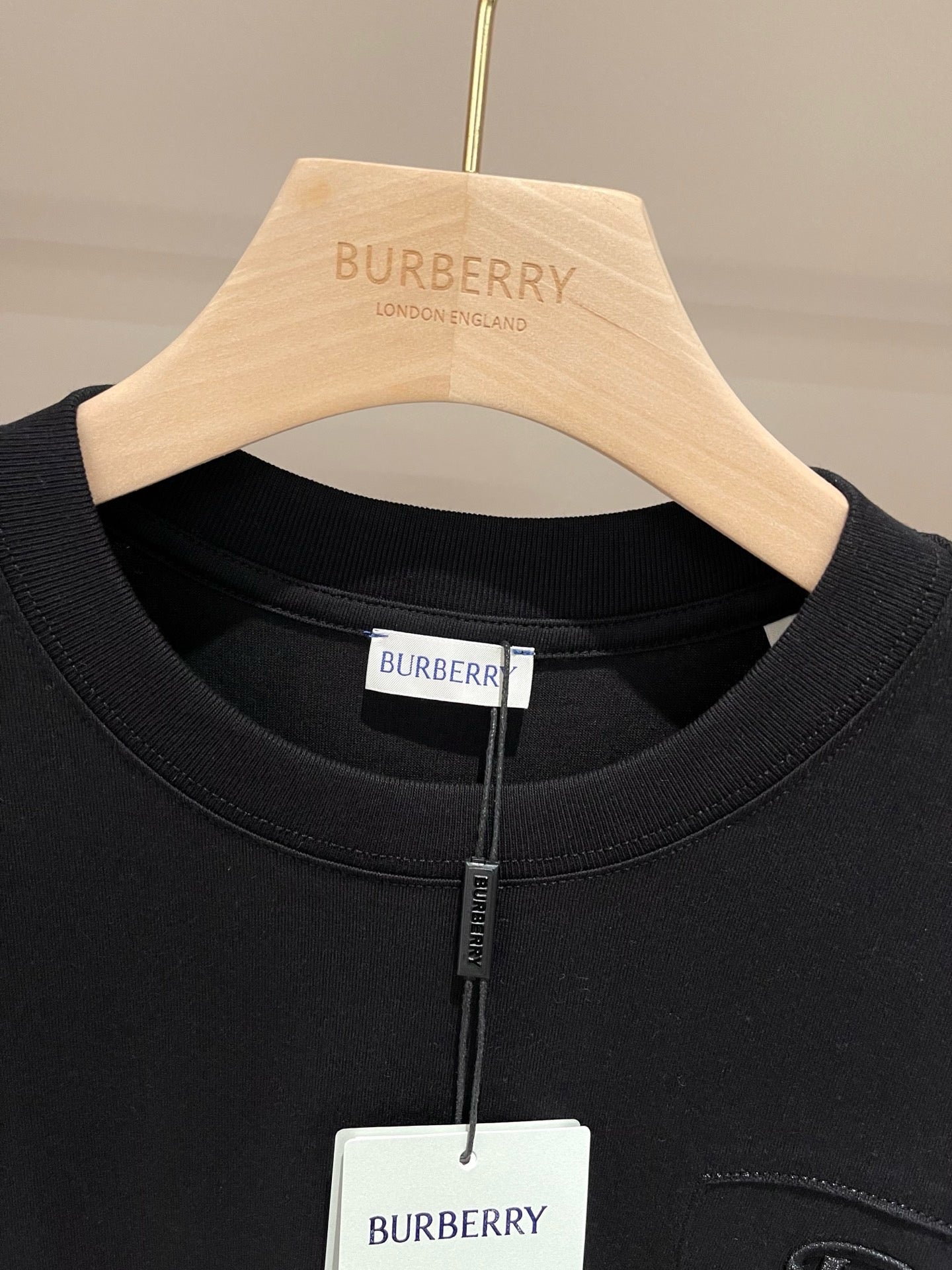 Mehrfarbiges T-Shirt