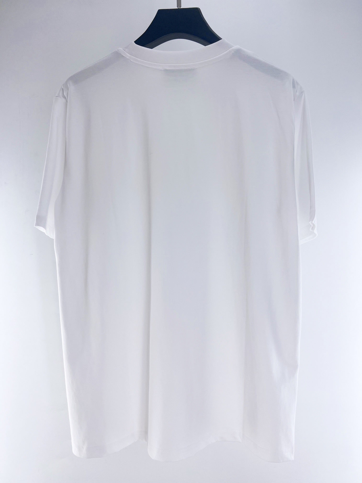 Blau-weißes T-Shirt