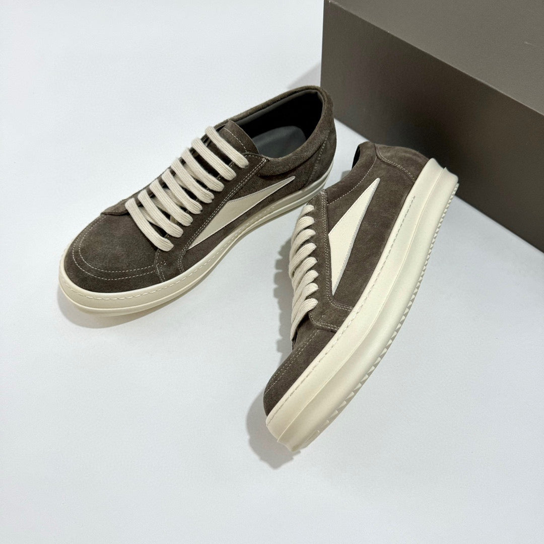 أحذية بنية ورمادية كريمية