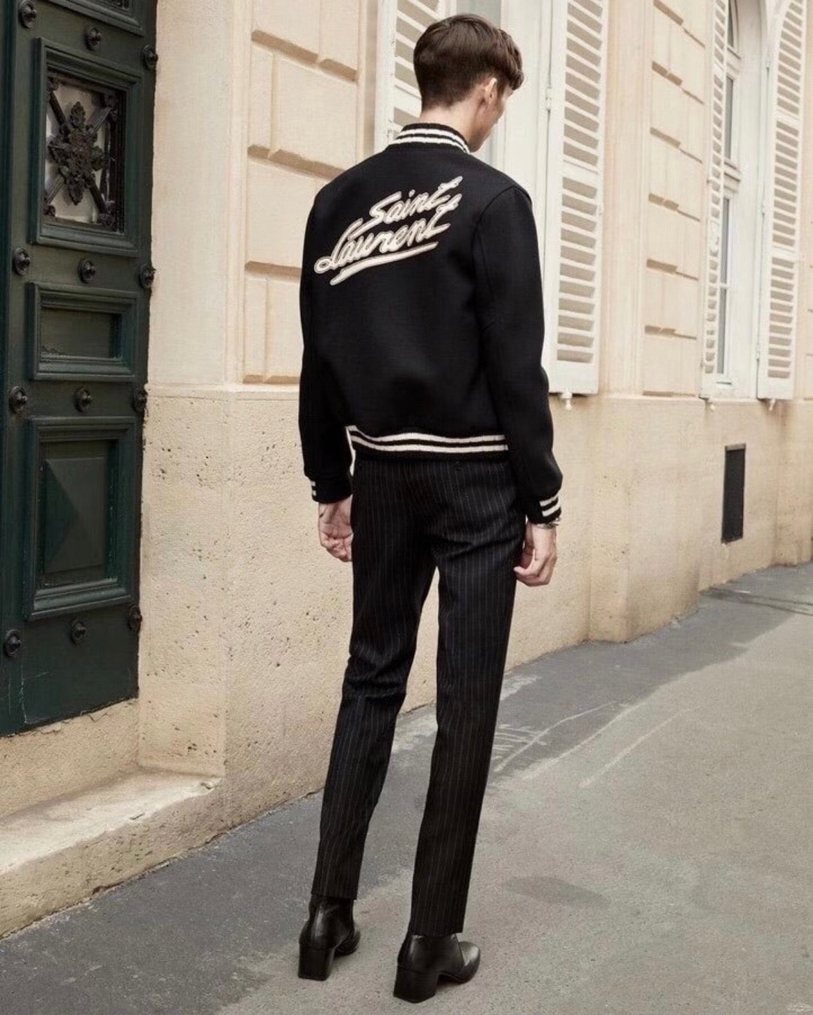 Schwarze Jacke