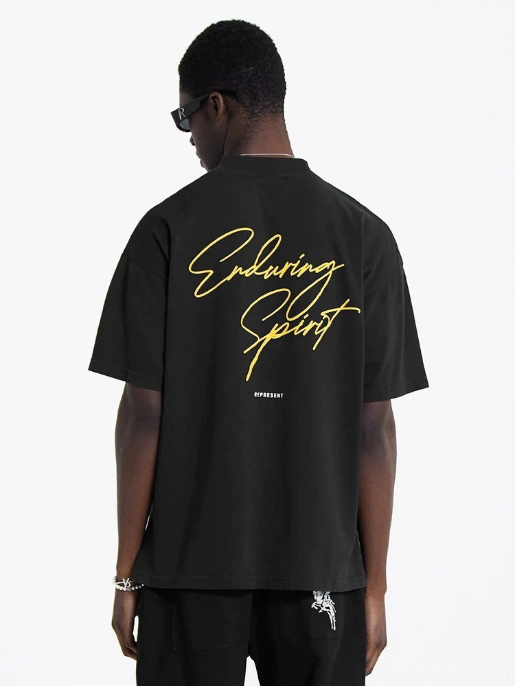 camiseta negra