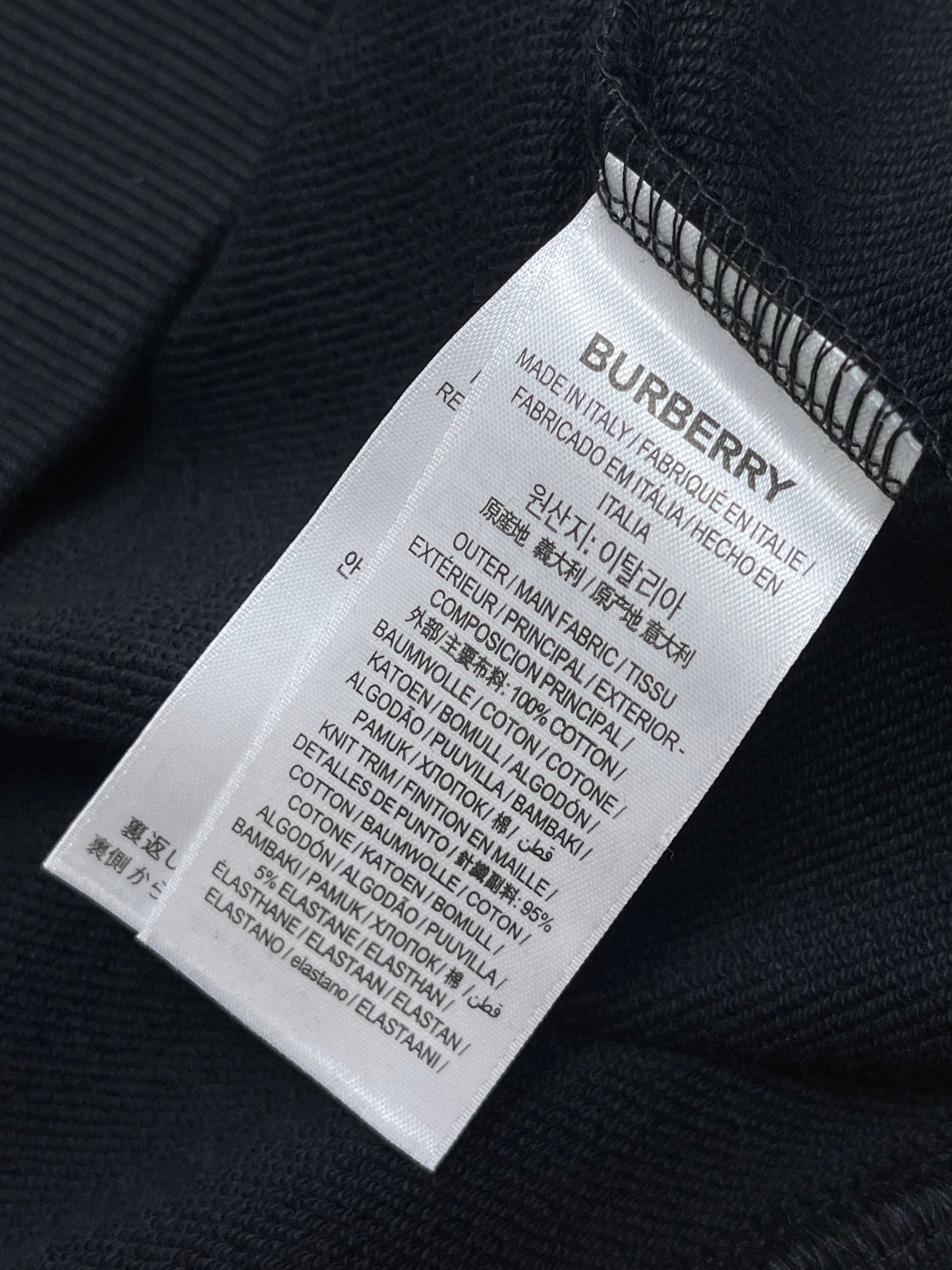 هودي أسود وأحمر