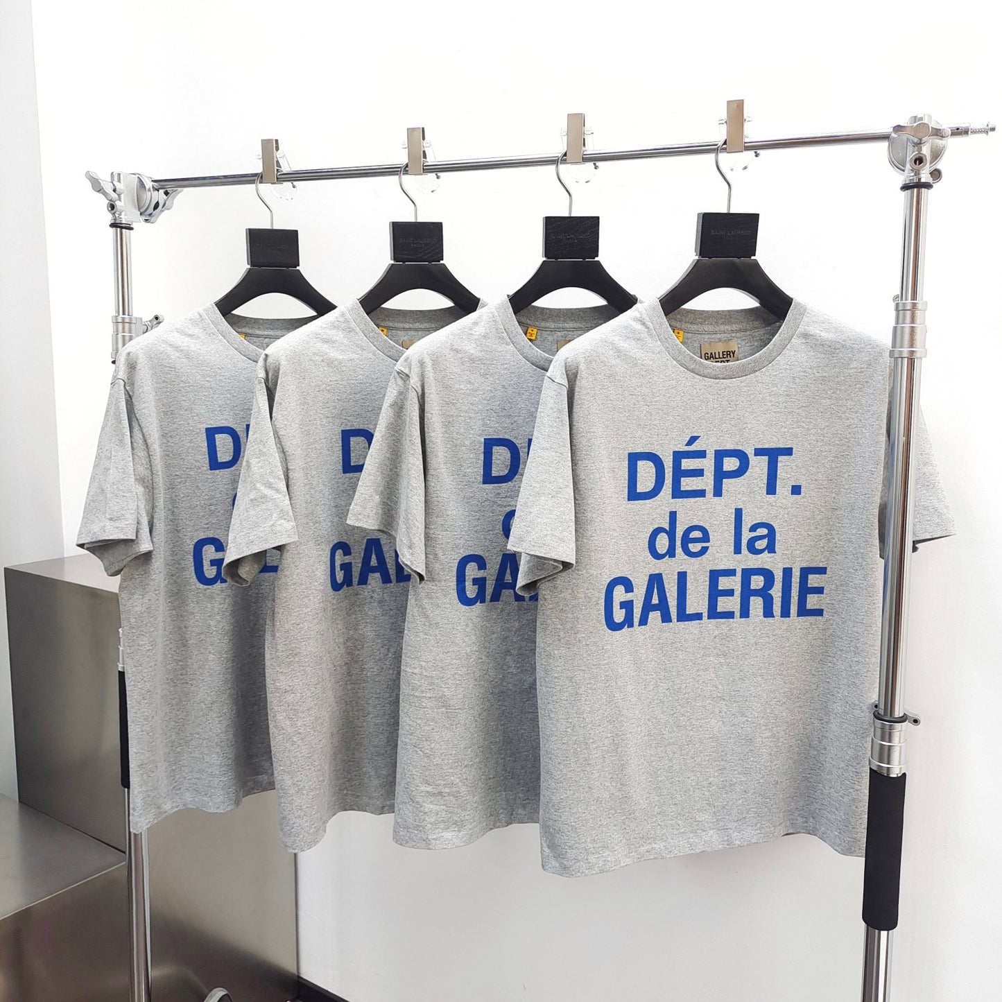 Graues T-Shirt