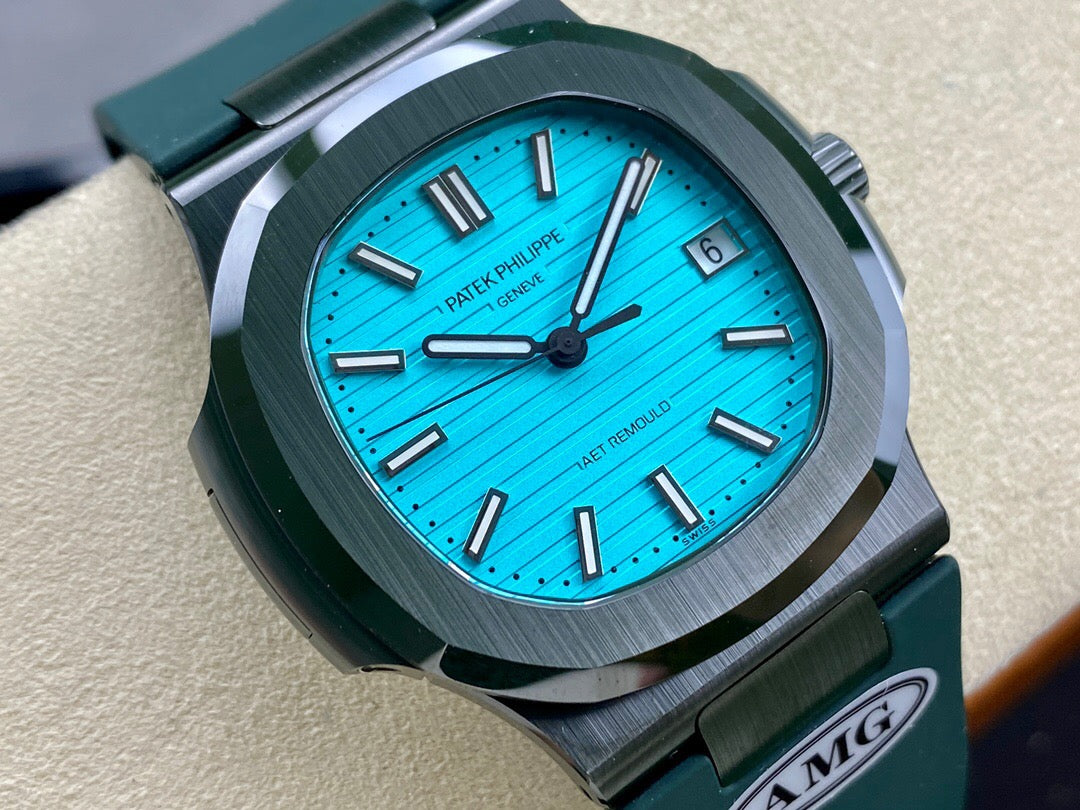 Grüne Uhr