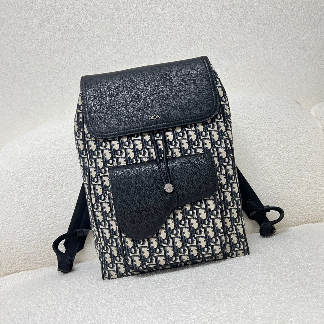 Schwarzgraue Tasche