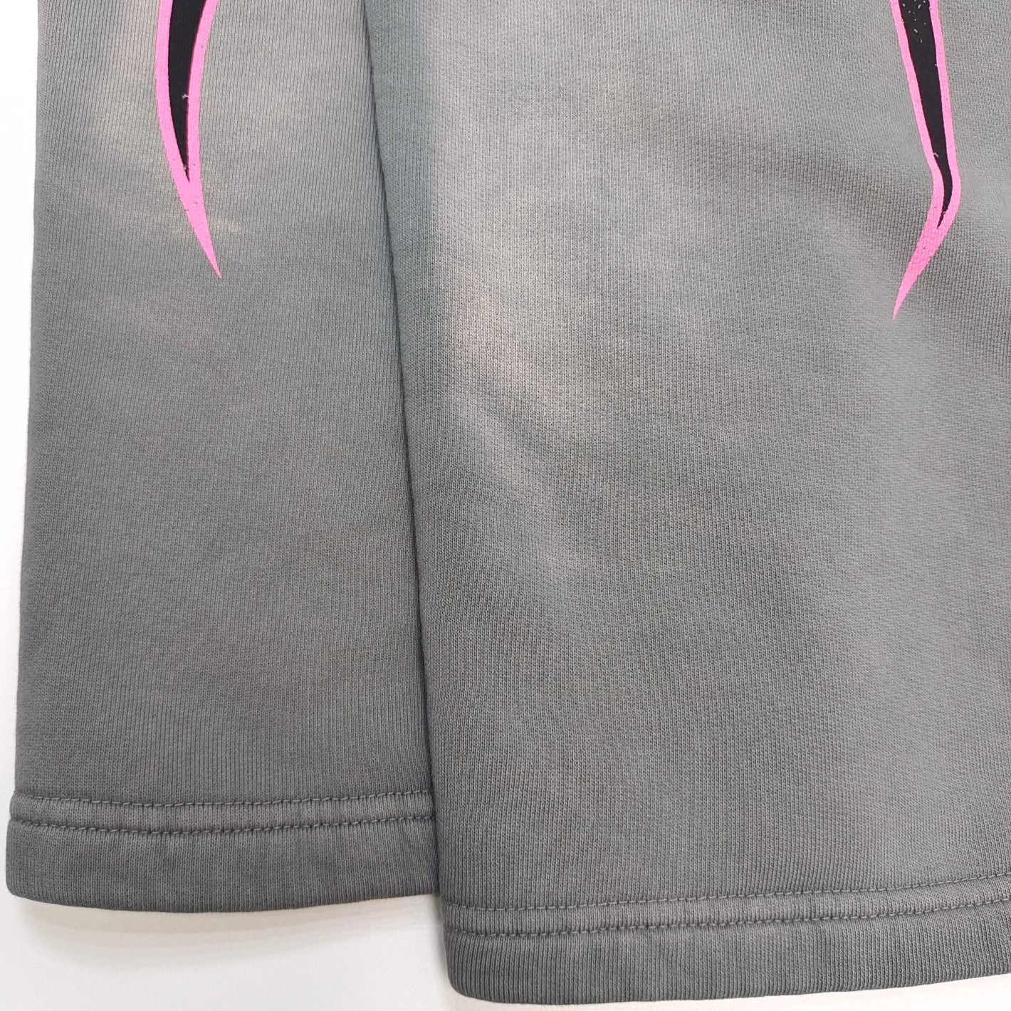 Pantalón gris oscuro
