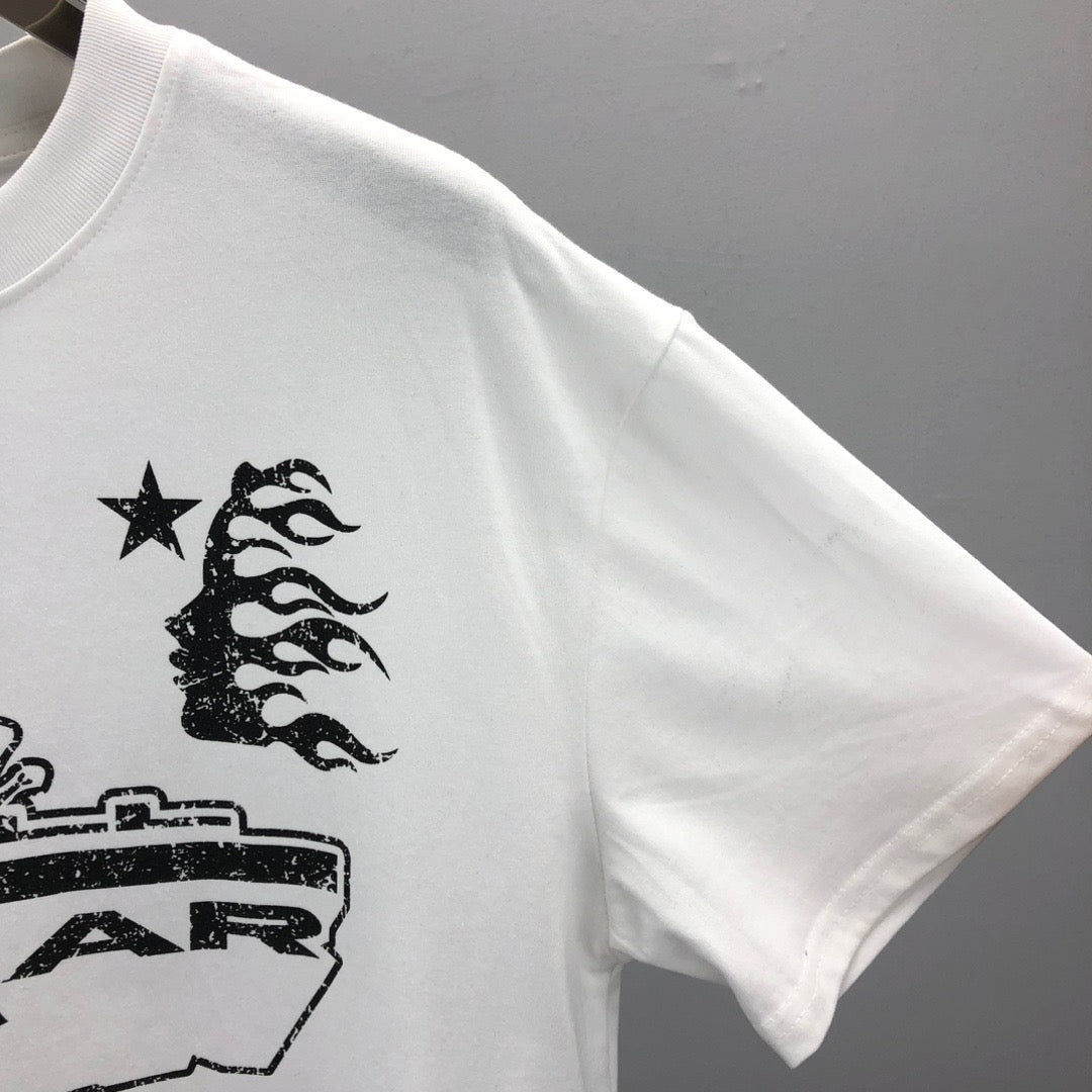 Schwarz-weißes T-Shirt