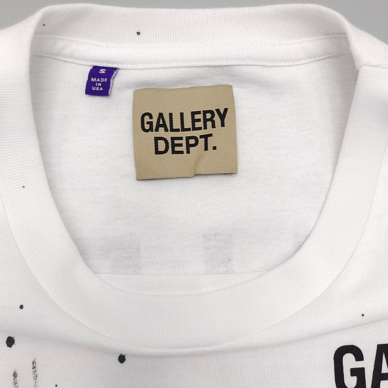 White T-shirt - FashionHype.xyz